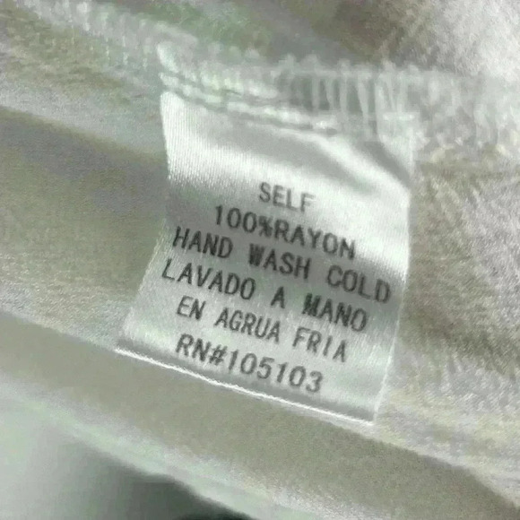 Andree by Unit Women's White Crochet Lace Tunic Blouse Size S - Picture 5 of 8